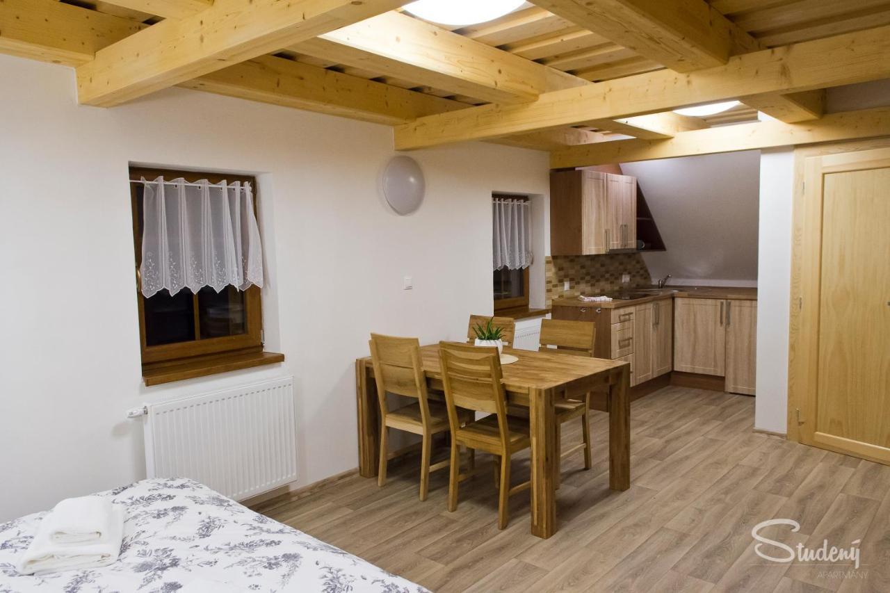 Apartmany Studeny Kunratice  Luaran gambar